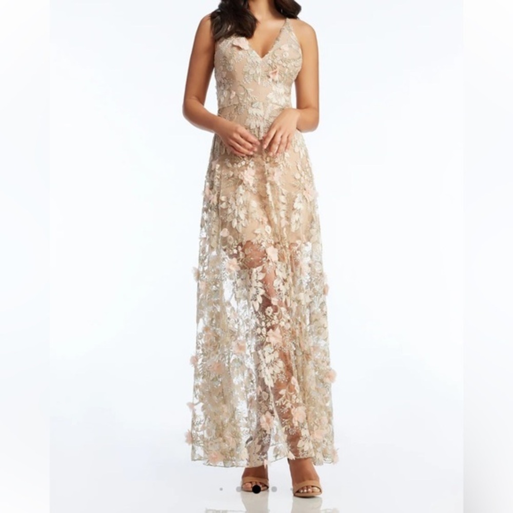 Sidney Deep V-Neck 3D Lace Gown